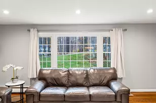 8 Possum Ridge Rd, Newtown, CT 06470 - Photo 8