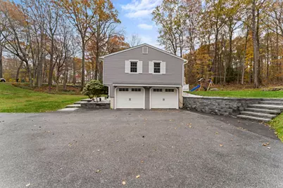8 Possum Ridge Road, Newtown, CT 06470 - Photo 2