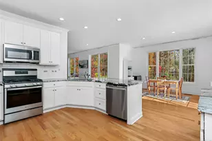 450 James Farm Rd, Stratford, CT 06614 - Photo 10