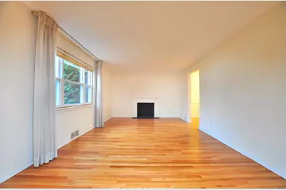 19 Seneca Road, West Hartford, CT 06117 - Photo 8