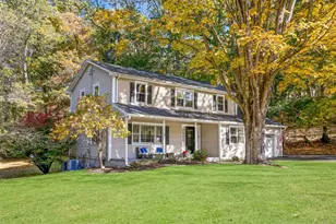 19 Littlebrook Rd, Darien, CT 06820 - Photo 2