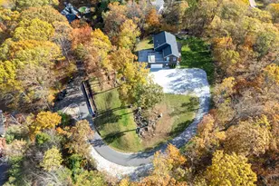 2 Evet Dr, New Fairfield, CT 06812 - Photo 2