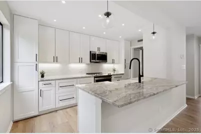 98 Heritage Village #D, Southbury, CT 06488 - Photo 2