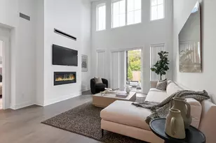 21 Heritage Ln, Woodbridge, CT 06525 - Photo 4