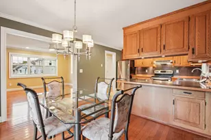 36 Douglass Rd, Bristol, CT 06010 - Photo 10