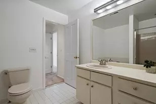 121 Paugusett Cir, Trumbull, CT 06611 - Photo 18