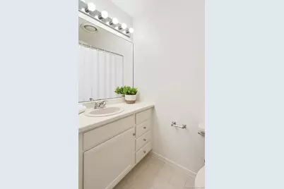 121 Paugusett Circle, Trumbull, CT 06611 - Photo 24