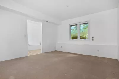 121 Paugusett Circle, Trumbull, CT 06611 - Photo 28