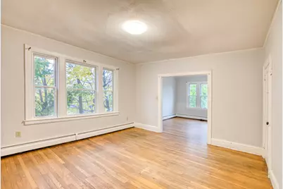 429 New Britain Avenue #2nd FL, Hartford, CT 06106 - Photo 4