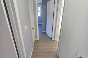 641 Middletown Ave, New Haven, CT 06513 - Photo 8