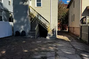 72 Daggett St, New Haven, CT 06519 - Photo 2