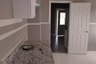 592 Norman St, Bridgeport, CT 06605 - Photo 12