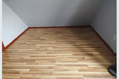 592 Norman Street, Bridgeport, CT 06605 - Photo 10