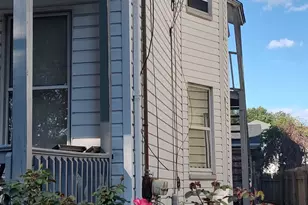 592 Norman St, Bridgeport, CT 06605 - Photo 2