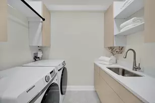 33 Middlebrook Pl, Fairfield, CT 06824 - Photo 22