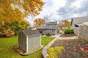 180 Peck Ln, Bristol, CT 06010 - Photo 28