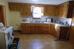 10 Henry St, Bristol, CT 06010 - Photo 8