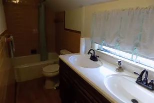 10 Henry St, Bristol, CT 06010 - Photo 20