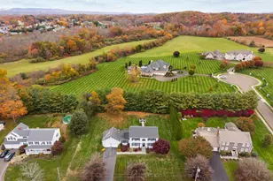 32 Justine Dr, North Haven, CT 06473 - Photo 4