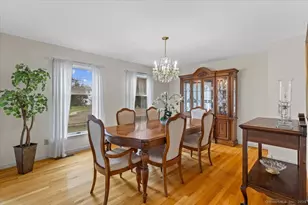 32 Justine Dr, North Haven, CT 06473 - Photo 12