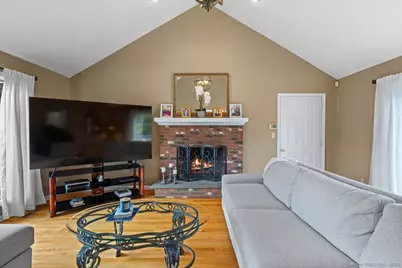 32 Justine Drive, North Haven, CT 06473 - Photo 24