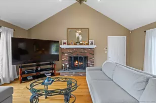32 Justine Dr, North Haven, CT 06473 - Photo 24