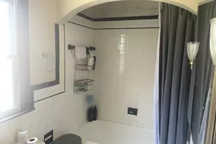 355 Chamberlain Ave, Bridgeport, CT 06606 - Photo 4