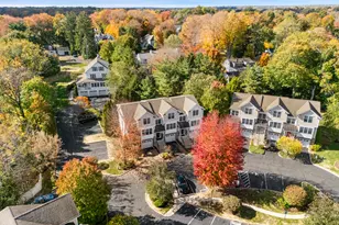 202 Bradley Ln, Westport, CT 06880 - Photo 2