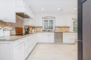 42 Hannahs Rd, Stamford, CT 06903 - Photo 12