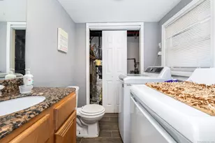 119 Lincolndale Dr, Waterbury, CT 06704 - Photo 16