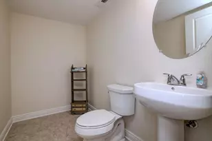 206 Deerfield Ln, Orange, CT 06477 - Photo 28