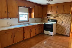 35 Butler St, Waterbury, CT 06704 - Photo 10