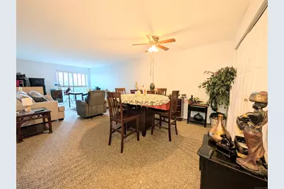 393 Laurel Avenue #APT 203, Bridgeport, CT 06605 - Photo 14