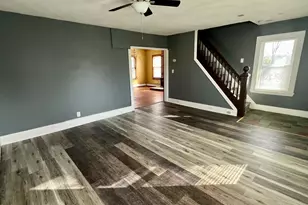 10 Russell St, Enfield, CT 06082 - Photo 6