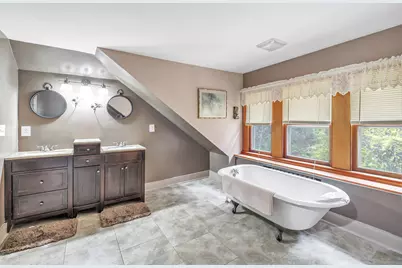 249 Hawthorne Avenue, Derby, CT 06418 - Photo 30