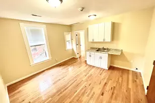 135 W Main St, Waterbury, CT 06702 - Photo 2