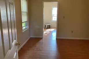 22 Oak St, Naugatuck, CT 06770 - Photo 2