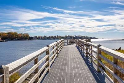 29 Harbour Village #D, Branford, CT 06405 - Photo 32