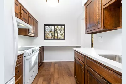 29 Harbour Village #D, Branford, CT 06405 - Photo 16