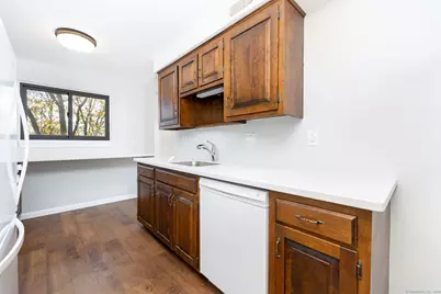 29 Harbour Village #D, Branford, CT 06405 - Photo 14