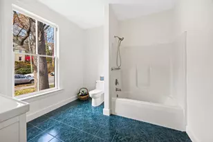 185 St Ronan St, New Haven, CT 06511 - Photo 16