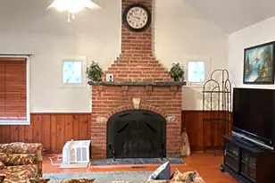 89 Alpine Dr, Newtown, CT 06482 - Photo 6