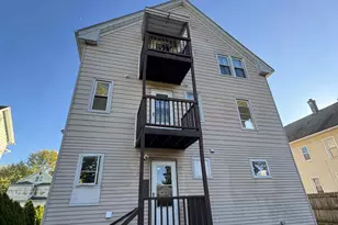 162 Jubilee St, New Britain, CT 06051 - Photo 2