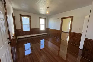 162 Jubilee St, New Britain, CT 06051 - Photo 4