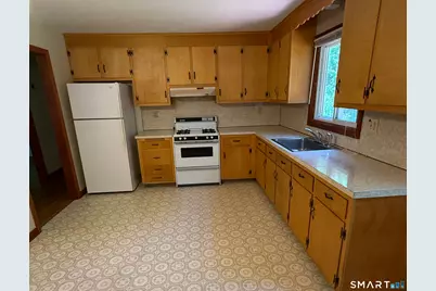 5 Stone Hedge Lane, Bolton, CT 06043 - Photo 4