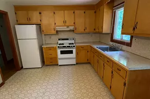 5 Stonehedge Ln, Bolton, CT 06043 - Photo 4