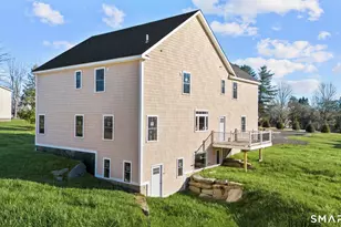 154A Long Meadow Hill Rd, Brookfield, CT 06804 - Photo 22