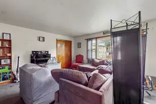 62 Rosemount Ave, Waterbury, CT 06708 - Photo 8