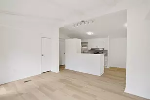 9 Crescent Park Rd, Westport, CT 06880 - Photo 10