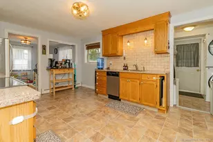 37 Two Stone Dr, Wethersfield, CT 06109 - Photo 10